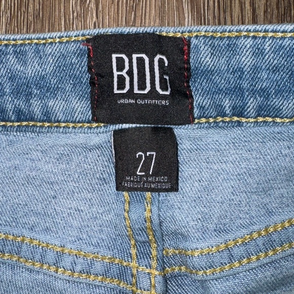 Urban Outfitters BDG High-Rise Knee Length Longline Denim Bermuda Shorts Size 27 - Picture 3 of 4